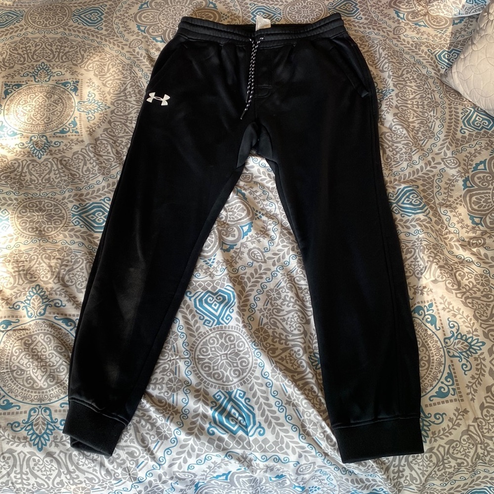 Under Armour cold gear fitted sweats, size large